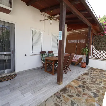 Sardinian Cottage, 150m From The Sea, Private Garden Casa de Férias Olbia