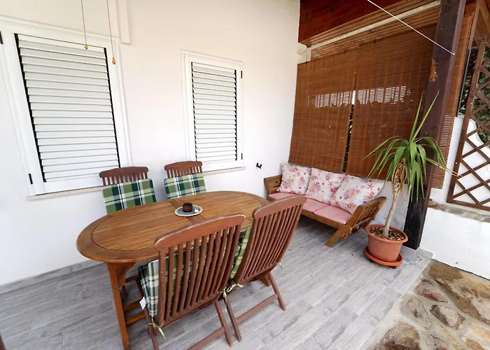 Sardinian Cottage, 150m From The Sea, Private Garden Casa vacanze Olbia